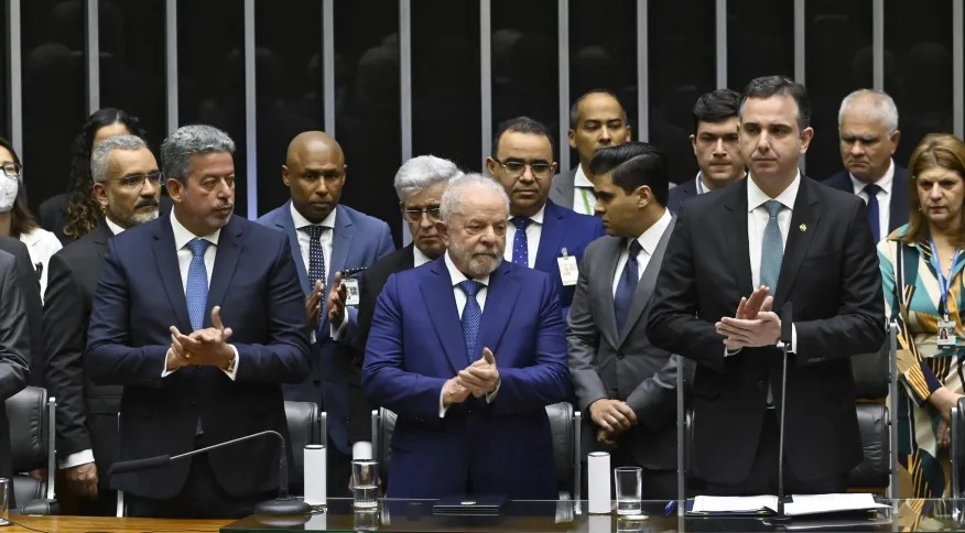 Governo Lula sofre derrotas no Congresso por não cumprir acordos; PT também atrapalha