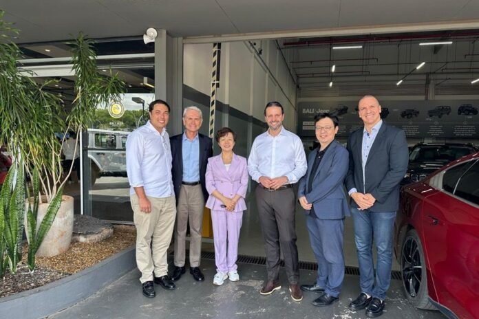 Felipe Octávio Kubitschek Pereira, Paulo Octávio, Stella Li, Alexandre Baldy, Tyler Li e Ricardo Braga